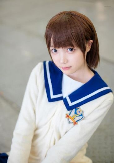 韩国年轻的妈妈